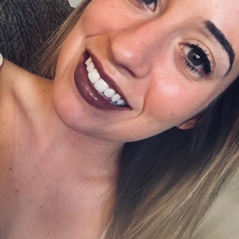 Meet your Posher, Kaylie